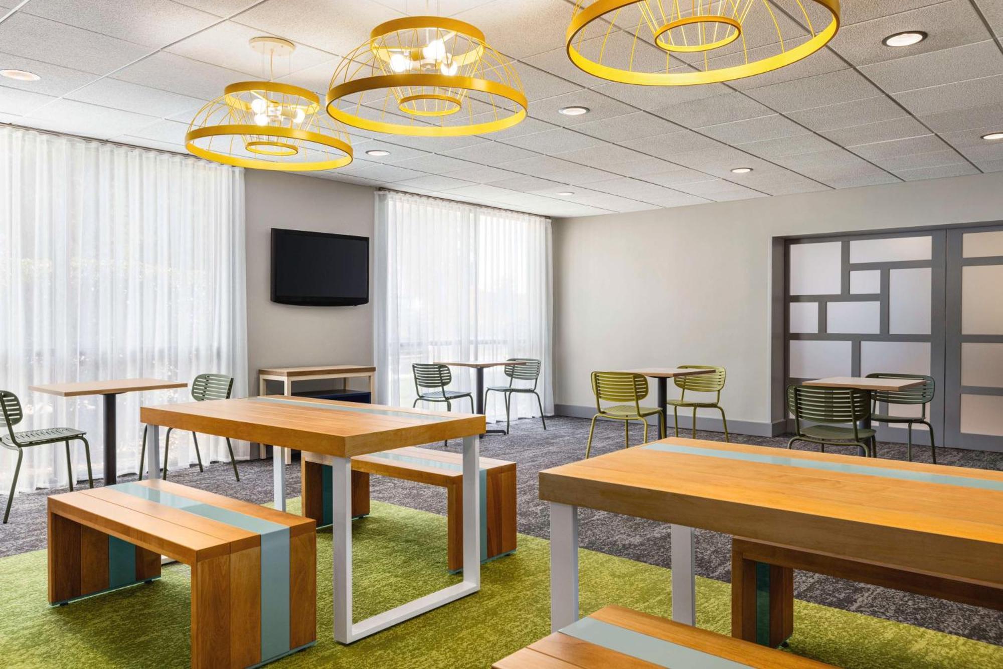 Spark By Hilton Germantown Washington Dc North Exteriör bild